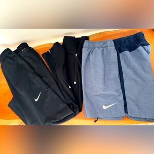 Nike men’s size small jogger and shorts lot of 2